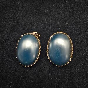 Alice Caviness Blue Faux Pearl Pearlescent Clip On Earrings Oval Vintage Jewelry